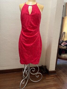 Guess lace rose red/pink dress for date night